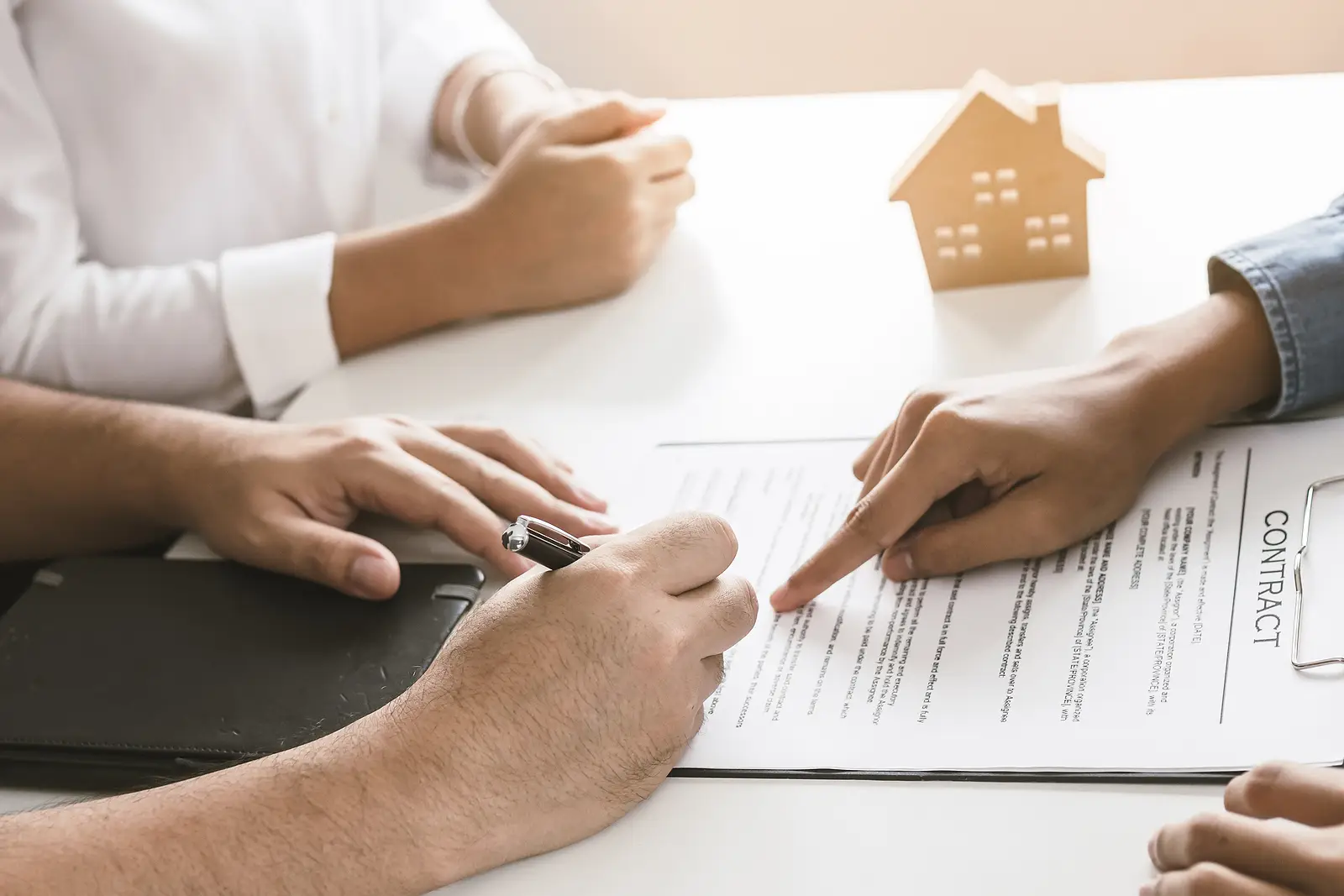 Galveston HOA Vendor Deals and the Trade-Offs That Rewrite the Fine Print